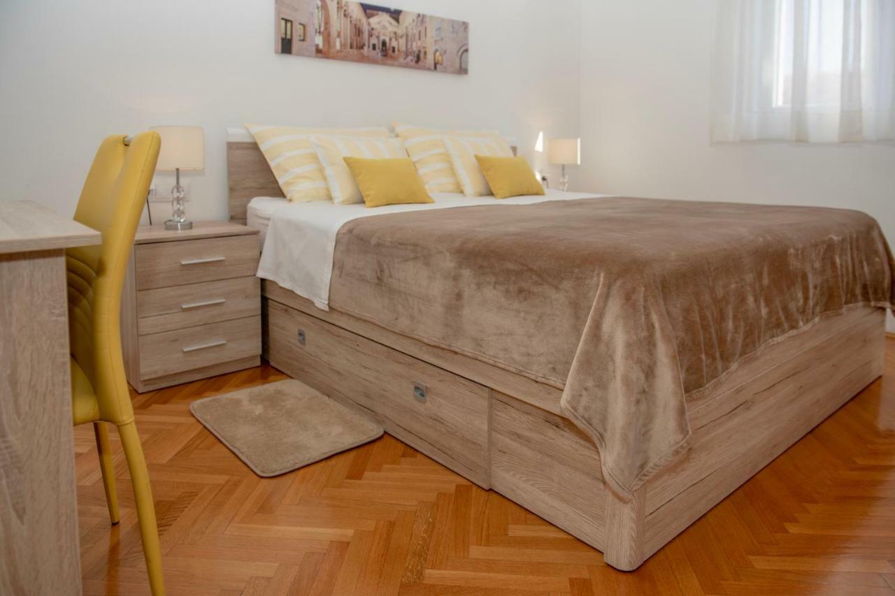 Bella Vita Split Bagian luar foto